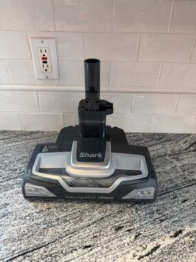 Shark Navigator Lift away Motorized Floor Nozzle Professional UV650 UV540